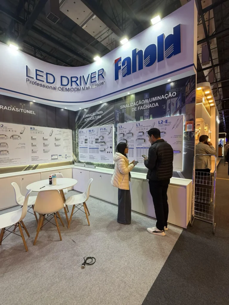 FAHOLD’s application-based booth display helps visitors compare LED driver solutions in a project context.